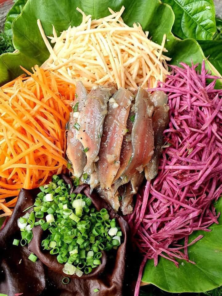 CHẢ GIÒ CÁ TRÍCH - TRAY 14 CUỐN