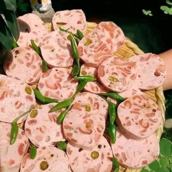 CHẢ DA HEO ỚT XIÊM XANH - 500GR (2 CÂY)