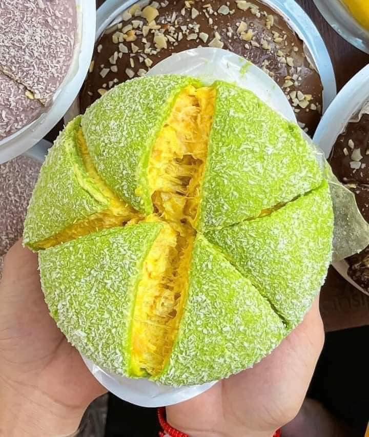 BÁNH PHÚ SỸ LÁ DỨA - 400GR