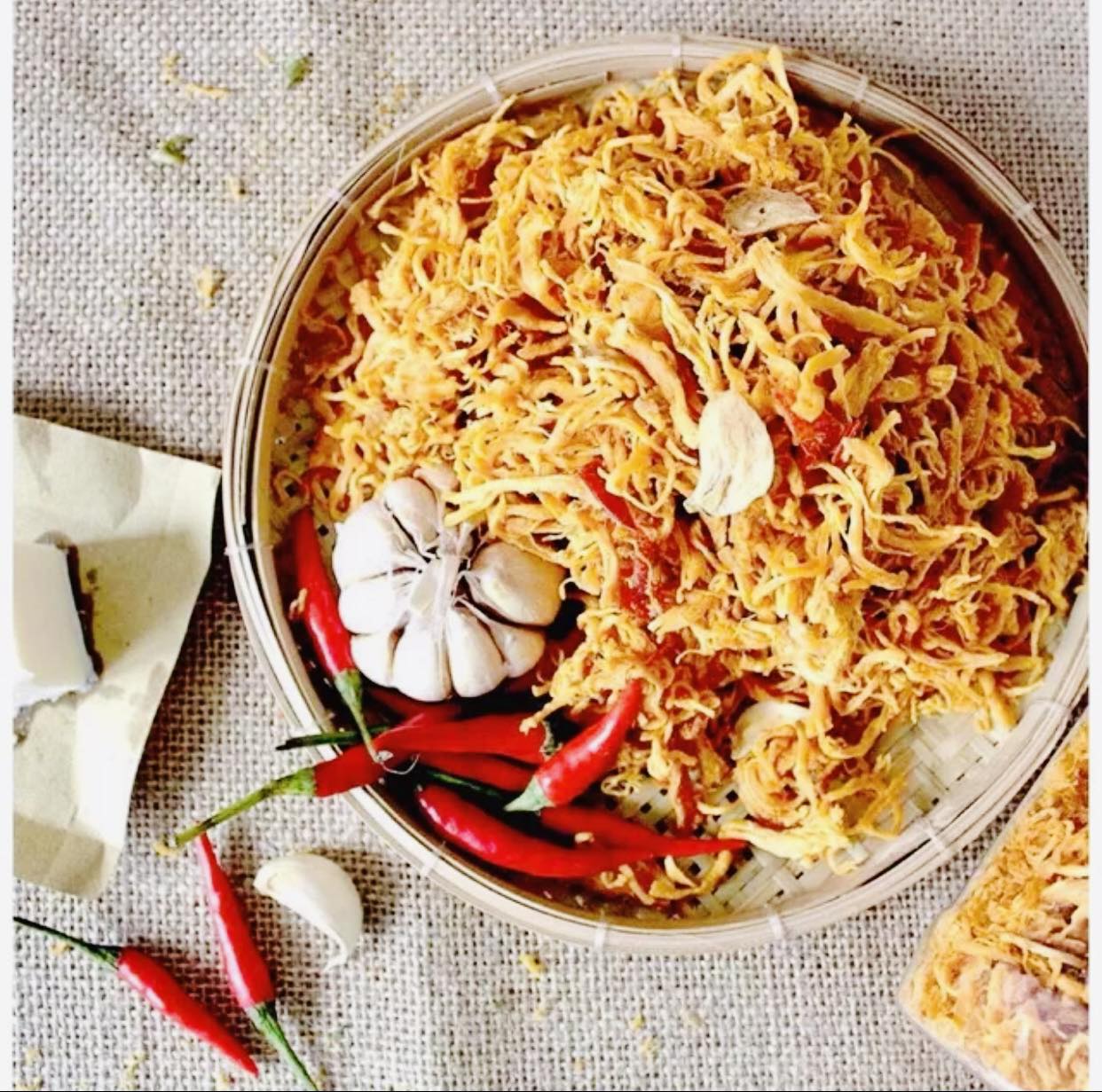 KHÔ GÀ BƠ TỎI - 250GR