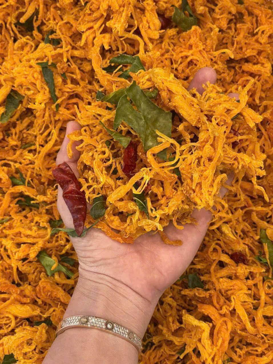 KHÔ GÀ LÁ CHANH - 250GR