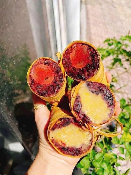 BÁNH LÁ DỪA NẾP CẨM MIX 2 NHÂN - 5 CÁI