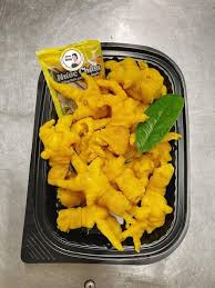 CHÂN GÀ RÚT XƯƠNG Ủ MUỐI MADAM HOÀNG - 500GR