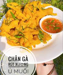 CHÂN GÀ RÚT XƯƠNG Ủ MUỐI MADAM HOÀNG - 500GR