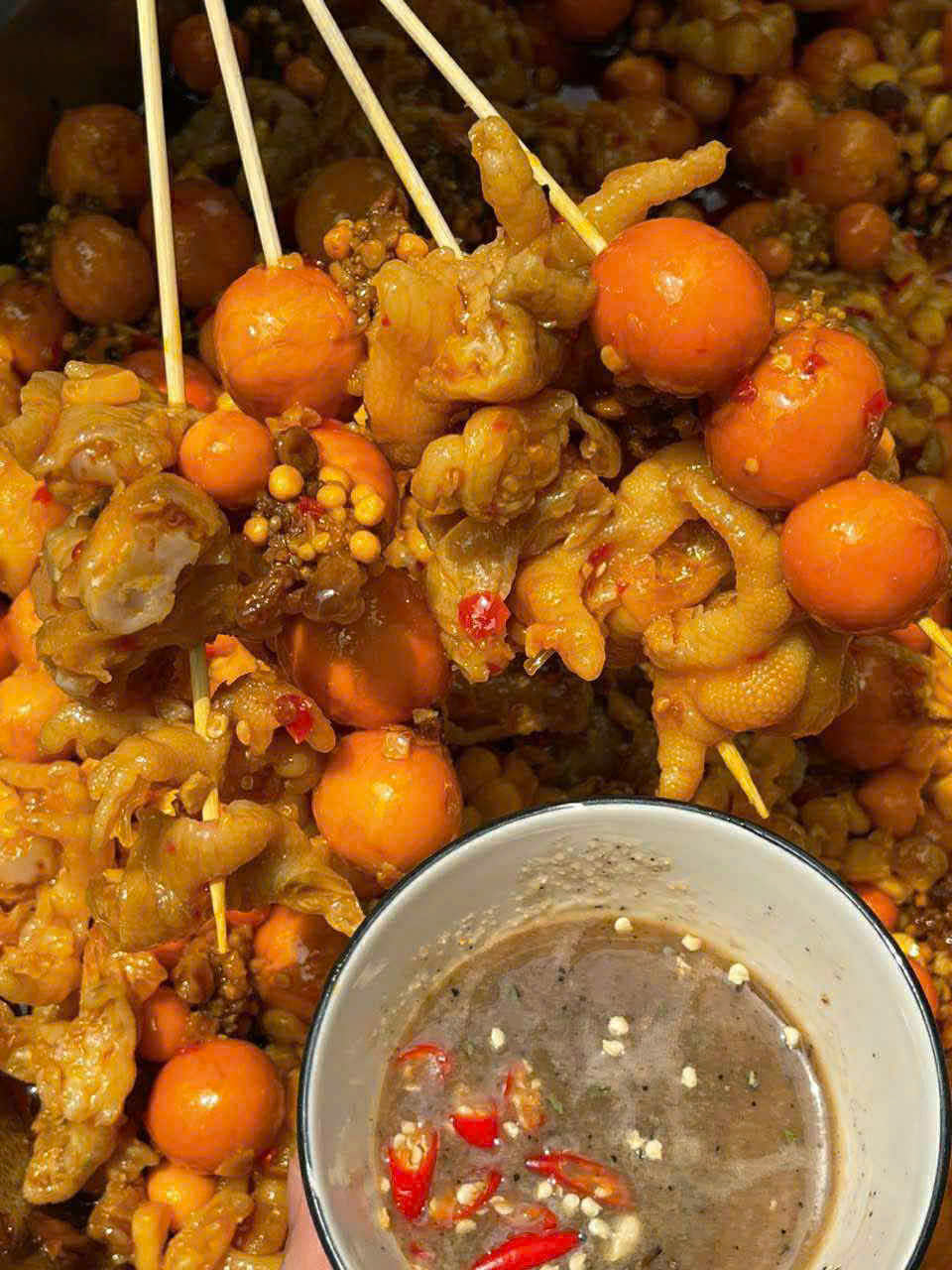 CHÂN GÀ MIX TRỨNG NON XÀO BƠ BẮP - 500GR